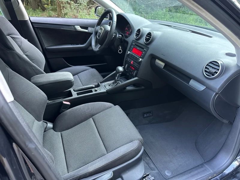 Audi A3 2.0TDI АВТОМАТ!!!, снимка 8 - Автомобили и джипове - 50650880