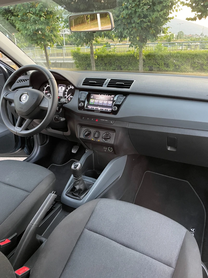 Skoda Fabia FACELIFT * LED , снимка 11 - Автомобили и джипове - 51977903
