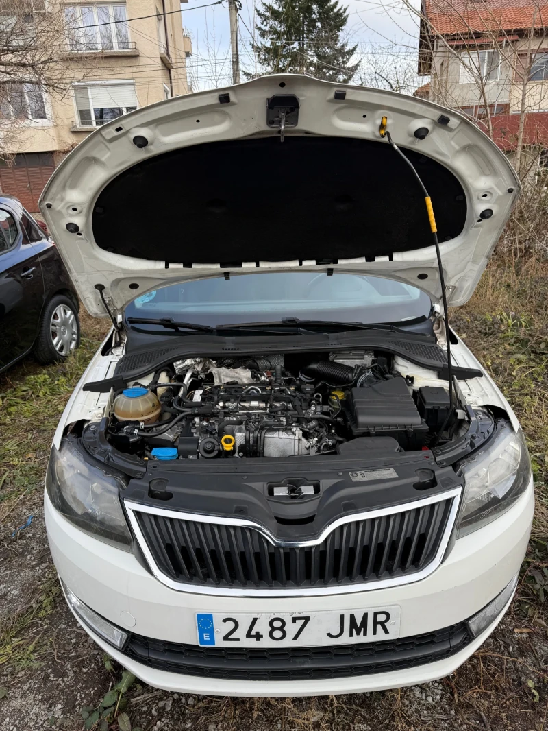 Skoda Rapid, снимка 16 - Автомобили и джипове - 52054451