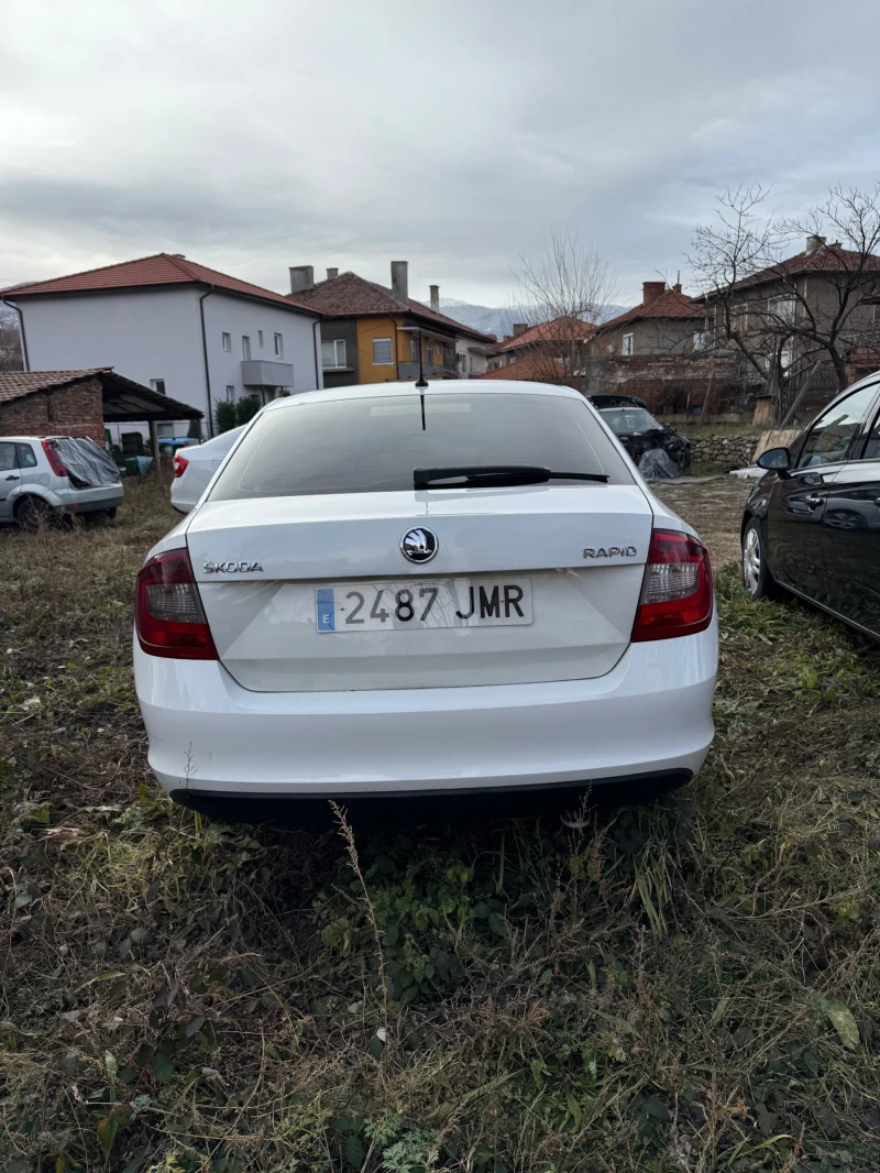 Skoda Rapid, снимка 6 - Автомобили и джипове - 52054451