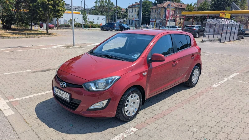 Hyundai I20, снимка 2 - Автомобили и джипове - 52417040