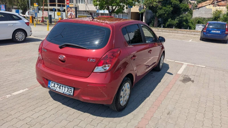 Hyundai I20, снимка 8 - Автомобили и джипове - 52417040
