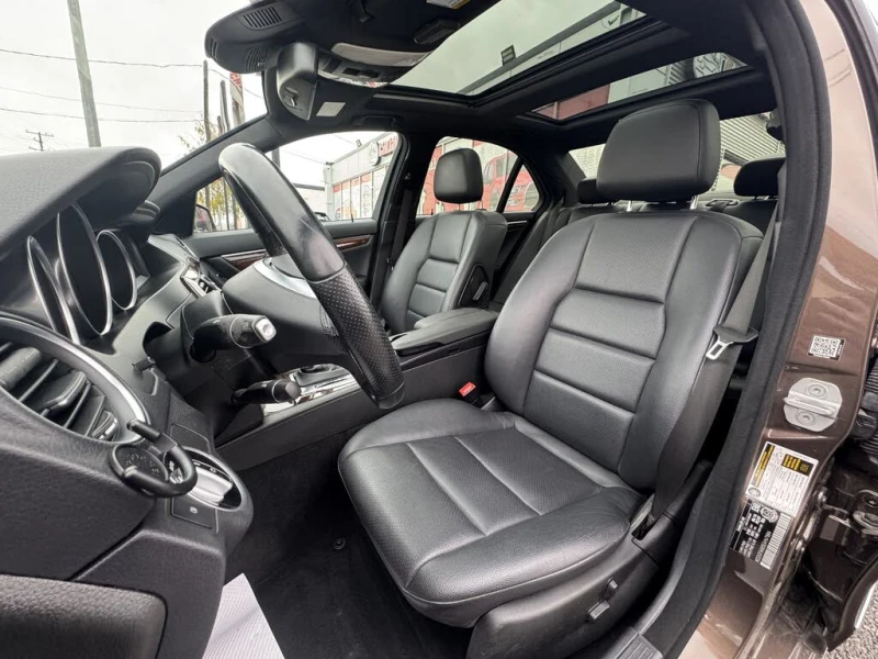 Mercedes-Benz C 300 4matic * CARFAX * АвтоКредит * (ЦЕНА ДО БГ), снимка 7 - Автомобили и джипове - 53251683