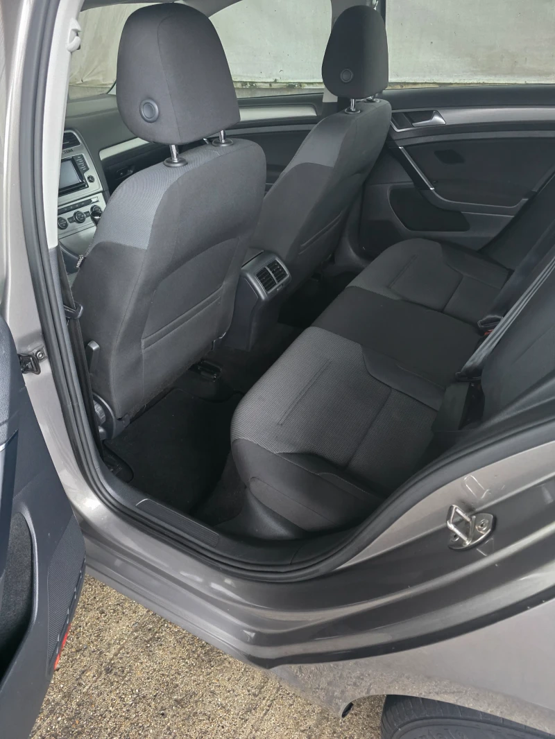 VW Golf 1.6 TDI COMFORTLINE, снимка 7 - Автомобили и джипове - 53466271