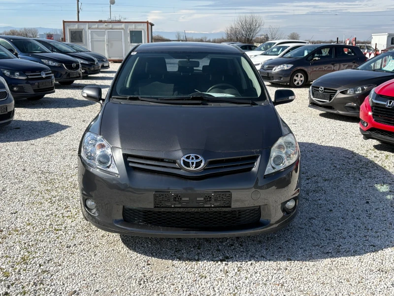 Toyota Auris, снимка 2 - Автомобили и джипове - 53595533
