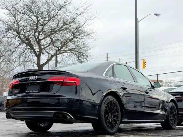 Audi S8 * Plus * ARRAS RED * МАСАЖИ * SOFT CLOSE * ОБДУХВА - изображение 5