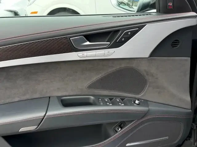 Audi S8 * Plus * ARRAS RED * МАСАЖИ * SOFT CLOSE * ОБДУХВА, снимка 12 - Автомобили и джипове - 53224912