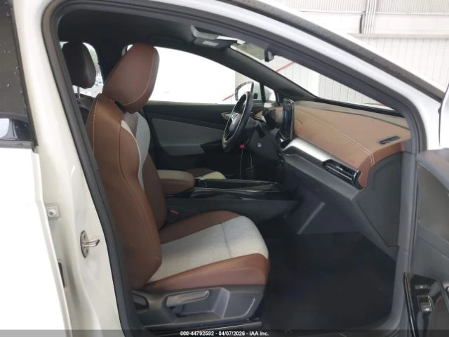 VW ID.4 * STANDART* ПОЛУКОЖА* ПОДГРЕВ* NAVI* LED* , снимка 5 - Автомобили и джипове - 54756403