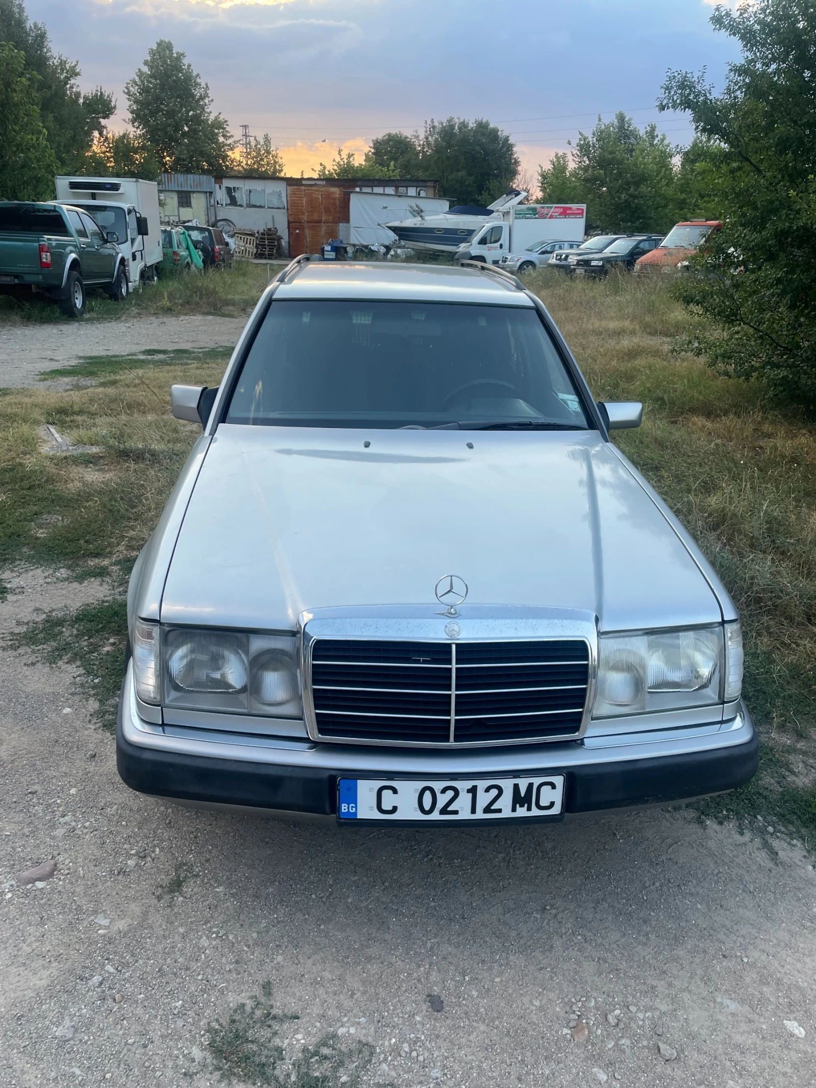 Mercedes-Benz 124  - изображение 2