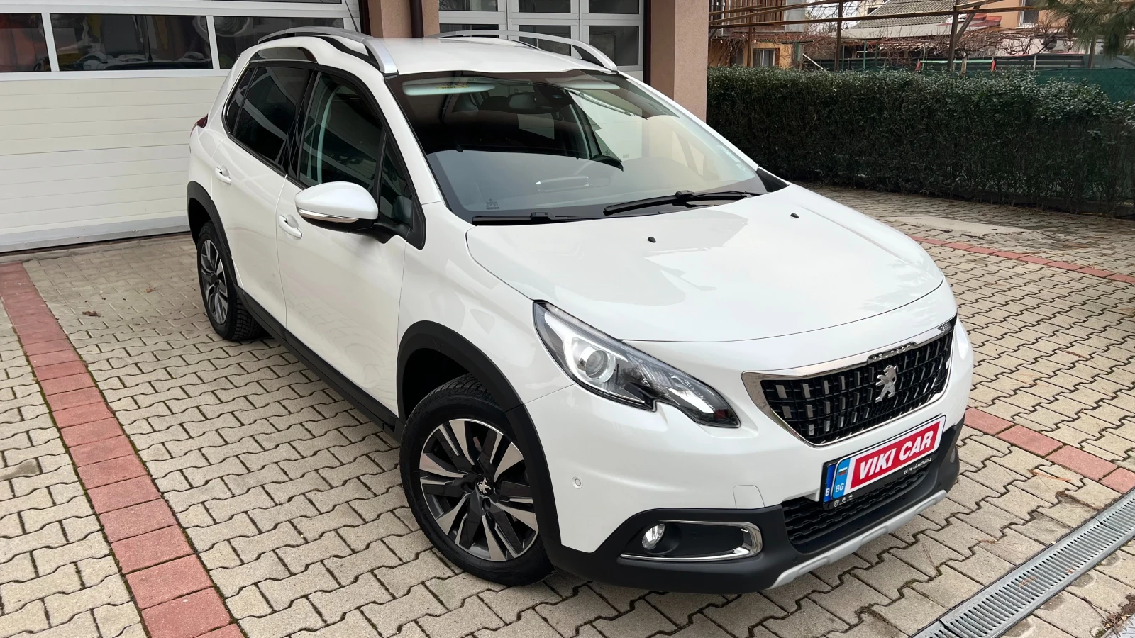 Peugeot 2008 1.2 Е-THP 131 к.с. AUTOMAT+ NAVI+ Grip control - изображение 3