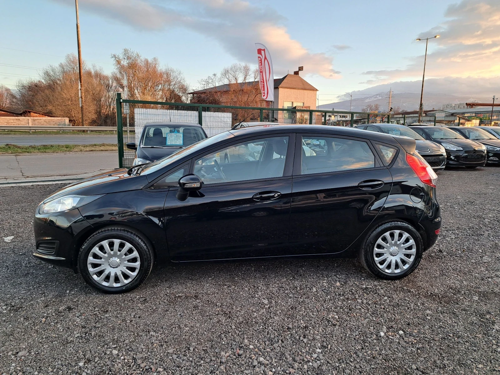 Ford Fiesta 1.3i16v 82ps.BLACK LIFT  ITALIA - изображение 3