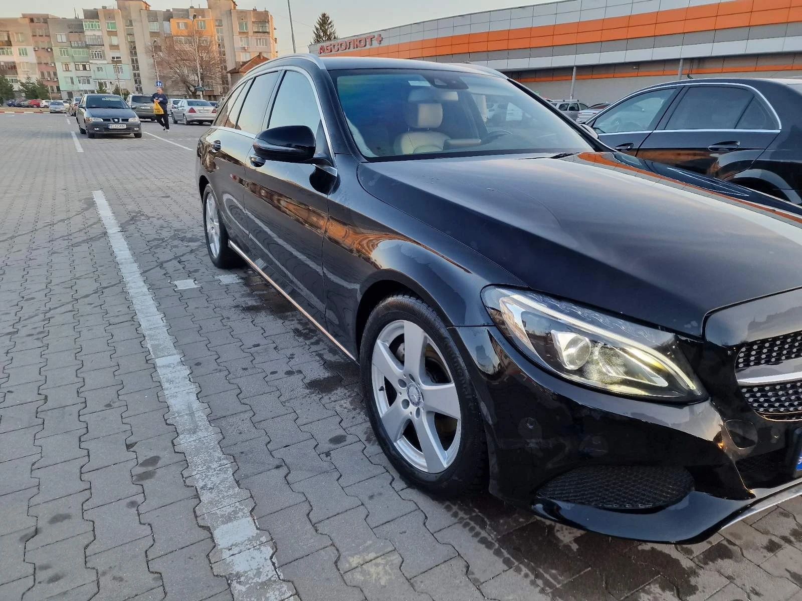 Mercedes-Benz C 220  - изображение 3