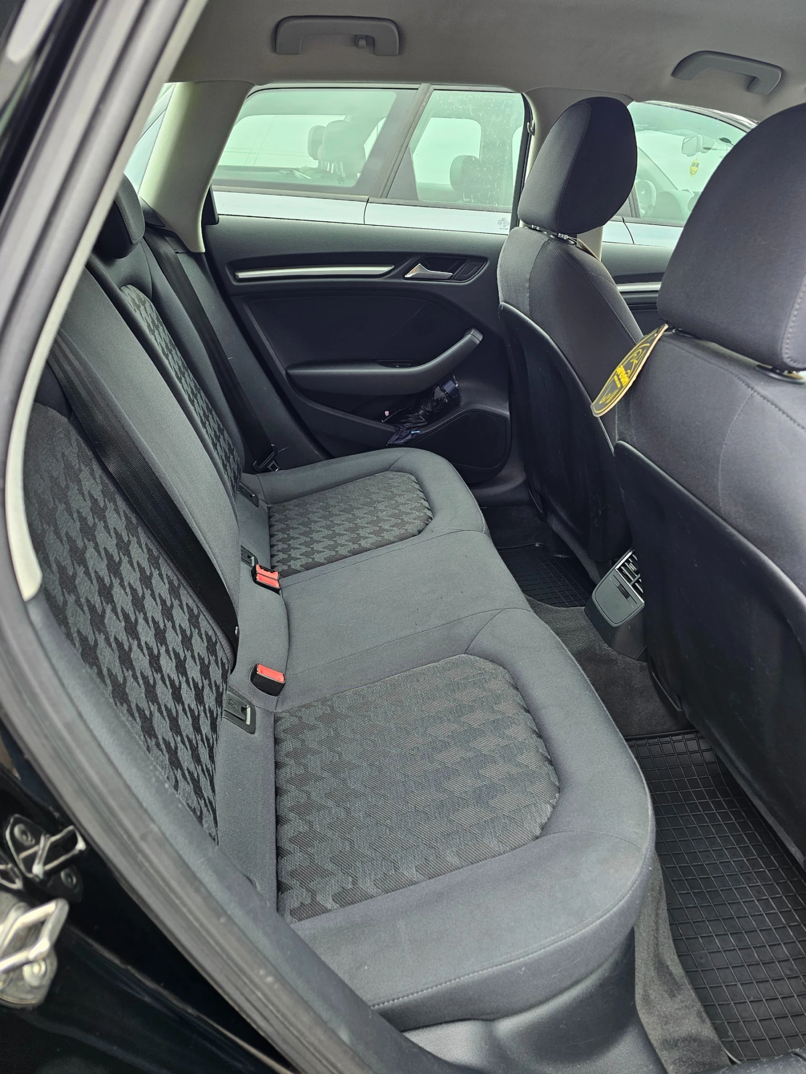 Audi A3 1.2 S-Tronic Sportback - изображение 7