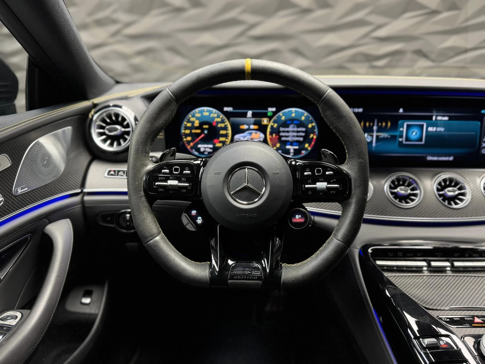Mercedes-Benz AMG GT 63 S 4Matic Burmester Sport Seats - изображение 5