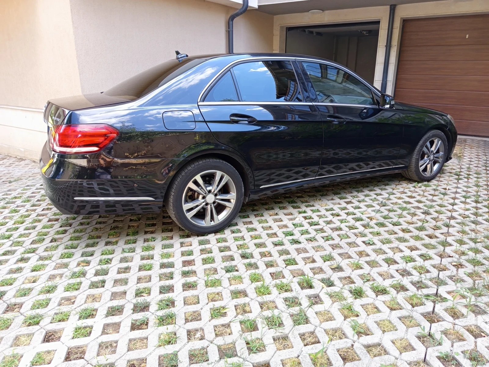 Mercedes-Benz E 220 2.2D 170 - изображение 2