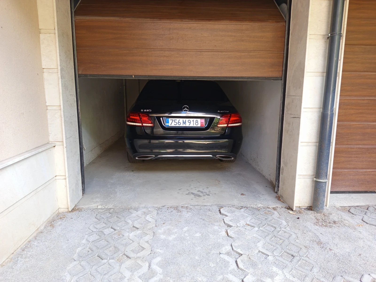 Mercedes-Benz E 220 2.2D 170 - изображение 9