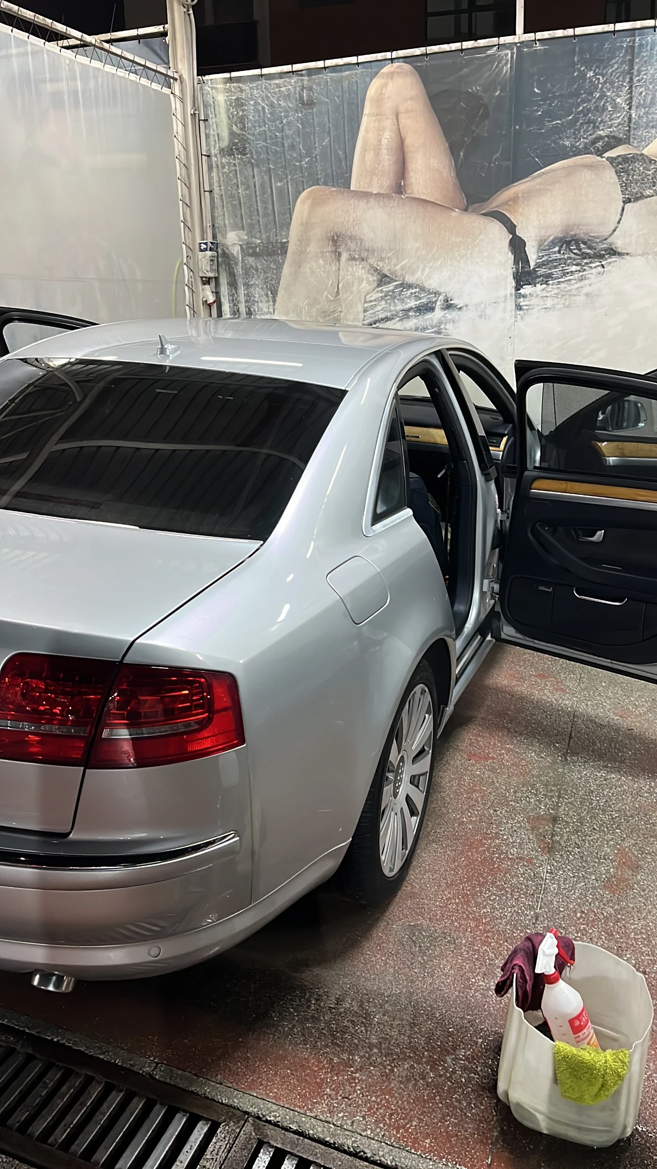 Audi A8 4.2TDI V8  - изображение 4