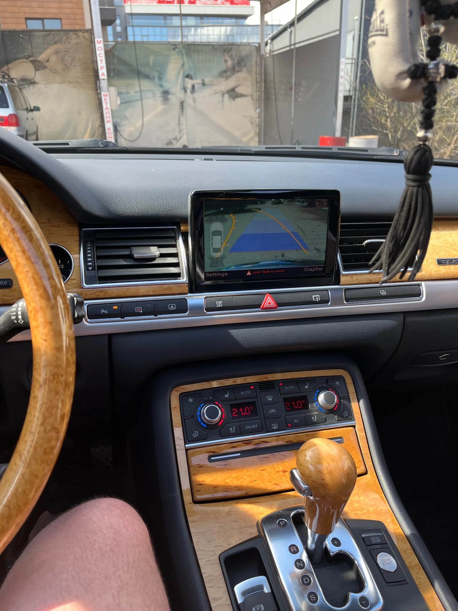 Audi A8 4.2TDI V8  - изображение 8