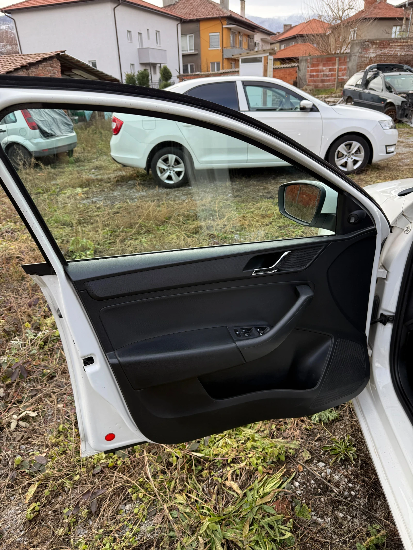 Skoda Rapid | Mobile.bg   14