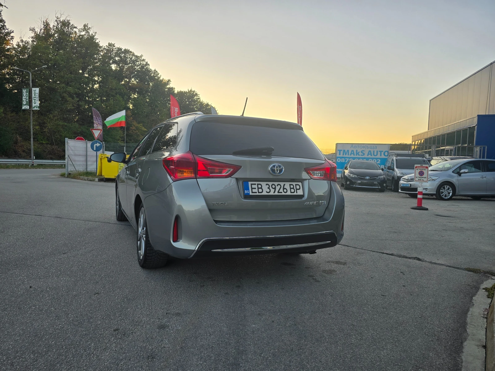Toyota Auris 1.8 HYBRID/99ps - изображение 6