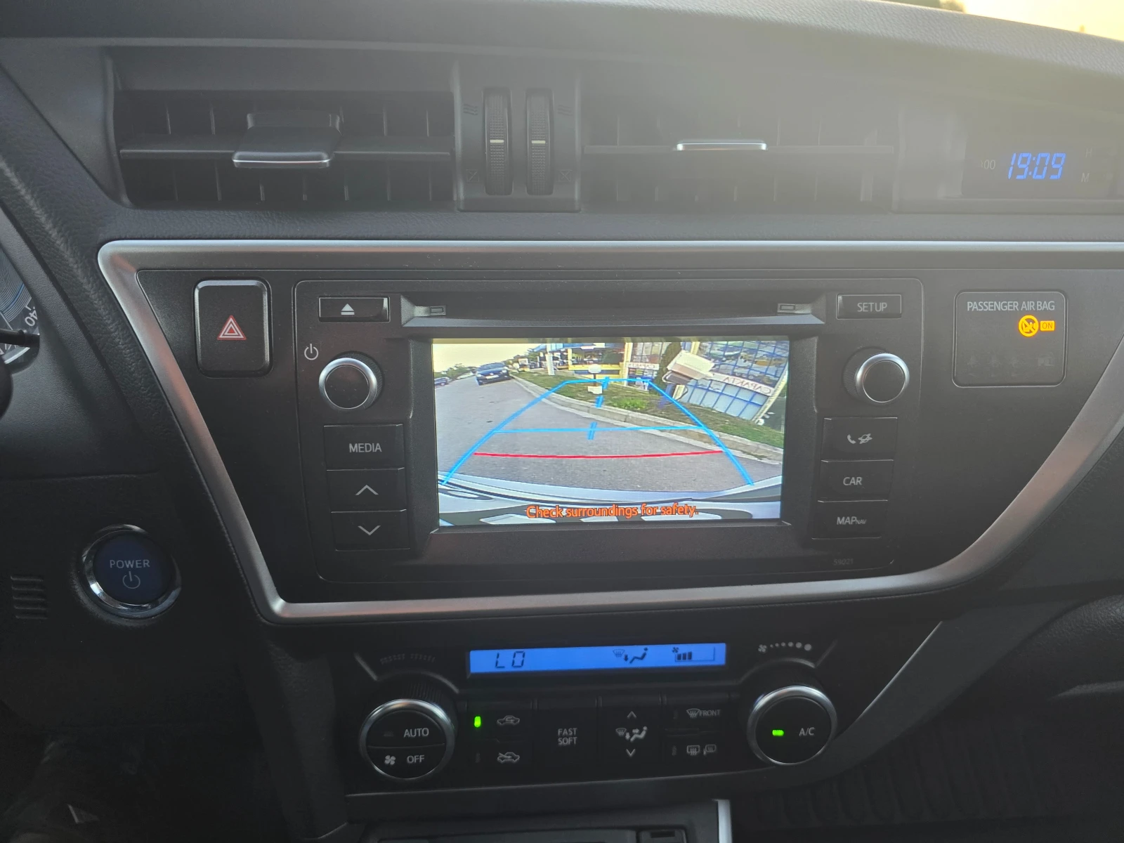 Toyota Auris 1.8 HYBRID/99ps | Mobile.bg   16