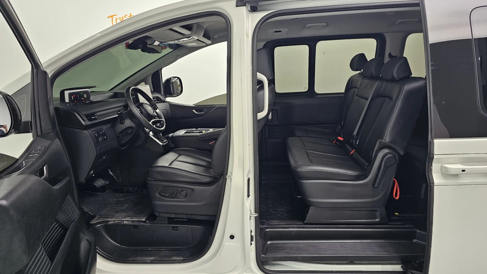 Hyundai Staria L3.5 Tourer 9seater autogeorge.com | Mobile.bg � ����������� 16