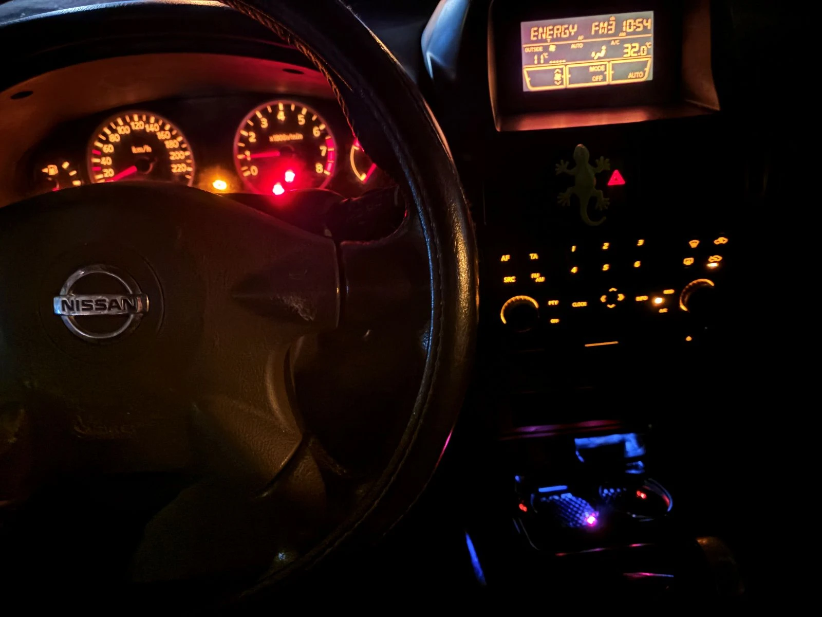 Nissan Almera n16 | Mobile.bg � ����������� 4