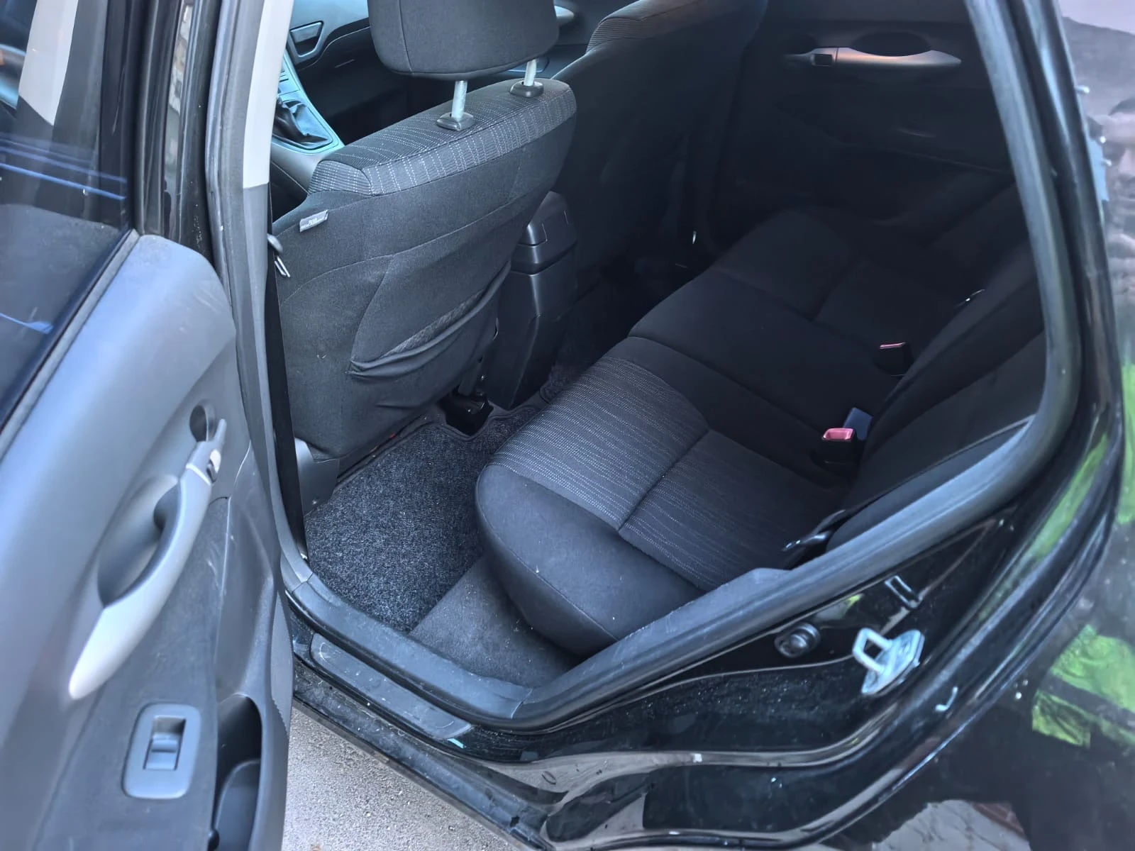 Toyota Auris 2.0, снимка 14 - Автомобили и джипове - 53726747