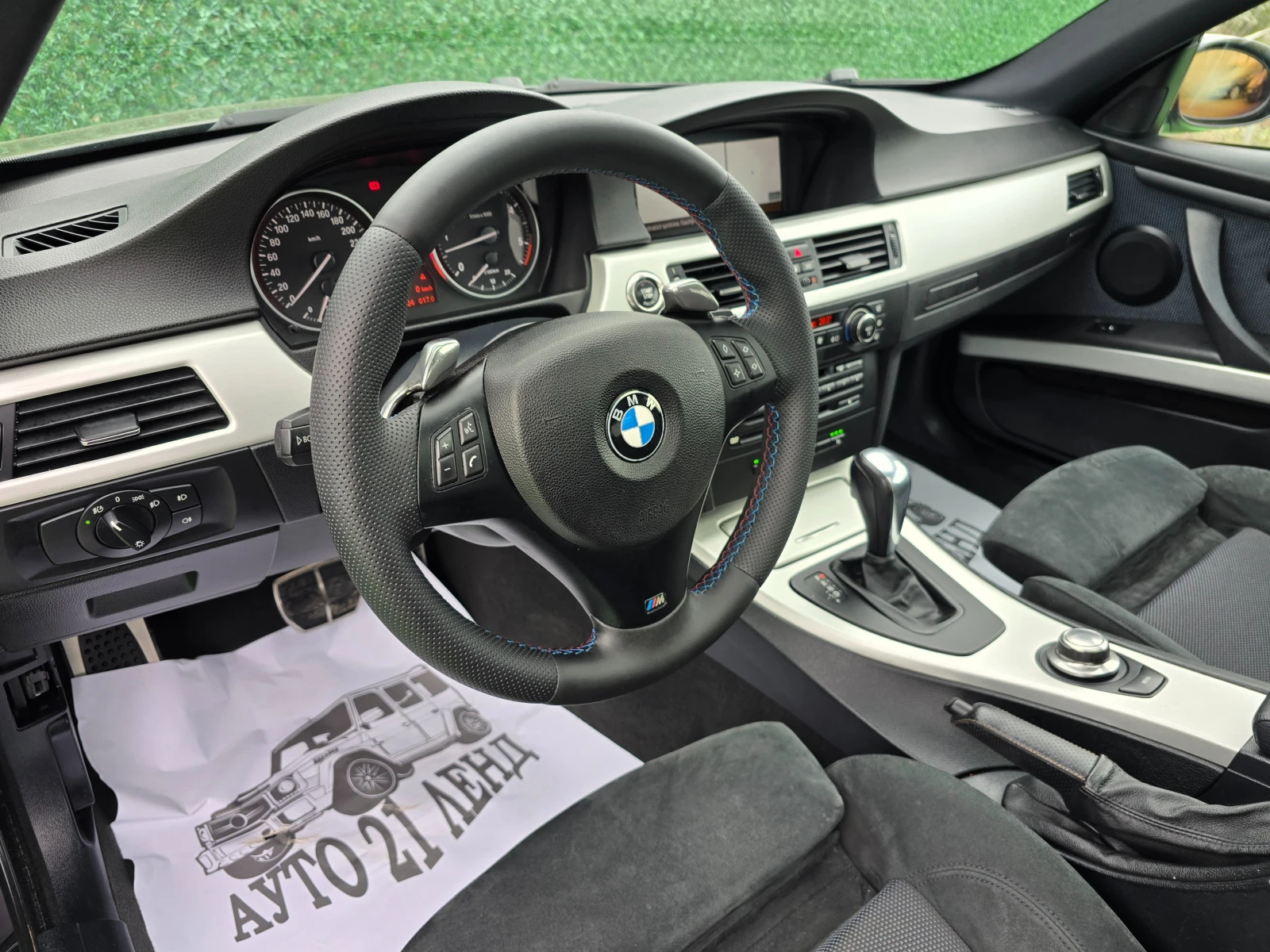 BMW 335 286кс* М-Пакет* ALCANTARA* NAVI* AUTOMATIC, снимка 15 - Автомобили и джипове - 54034026