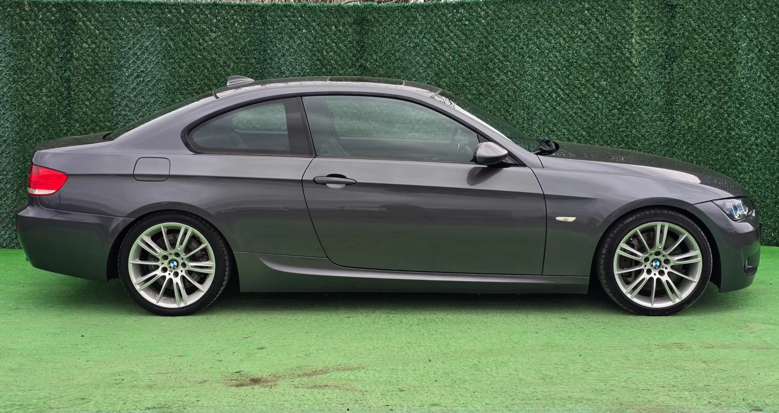 BMW 335 286кс* М-Пакет* ALCANTARA* NAVI* AUTOMATIC, снимка 4 - Автомобили и джипове - 54034026