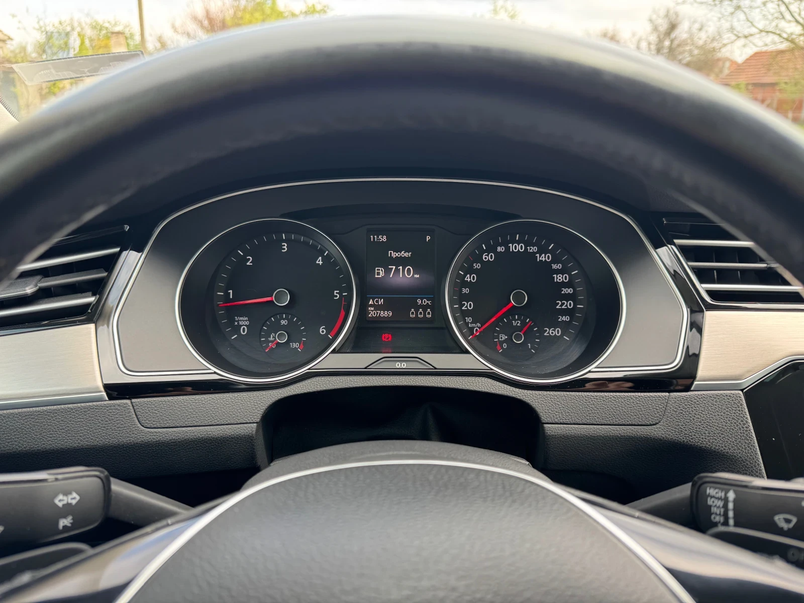 VW Passat, снимка 9 - Автомобили и джипове - 54279336