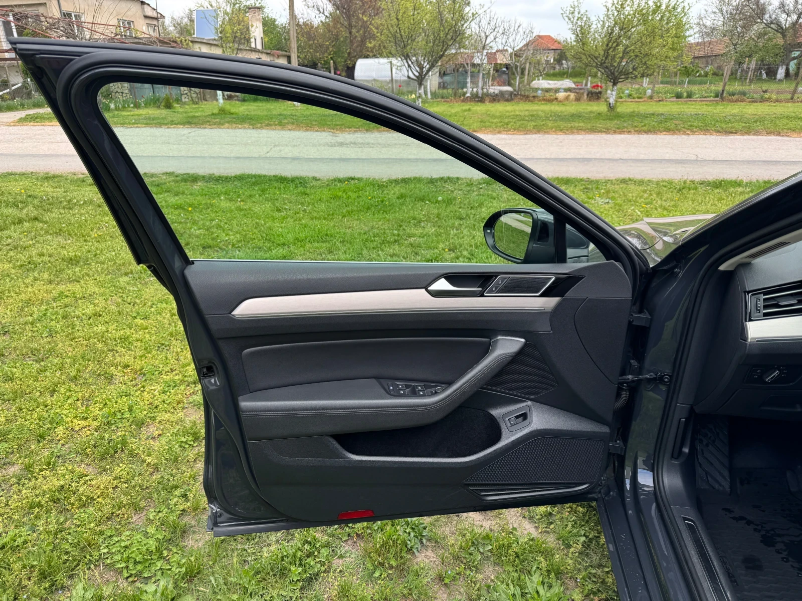 VW Passat, снимка 7 - Автомобили и джипове - 54279336