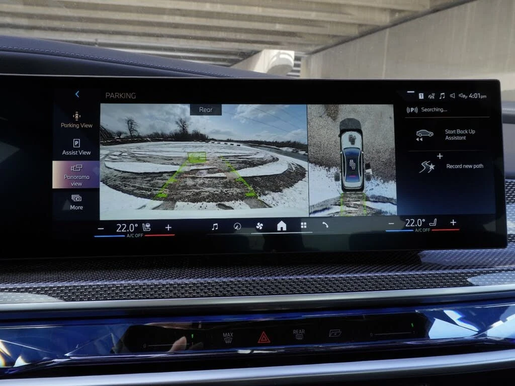 BMW 750 750e xDrive * THEATHER MODE* 360* BO&W AUDIO, снимка 11 - Автомобили и джипове - 54393843