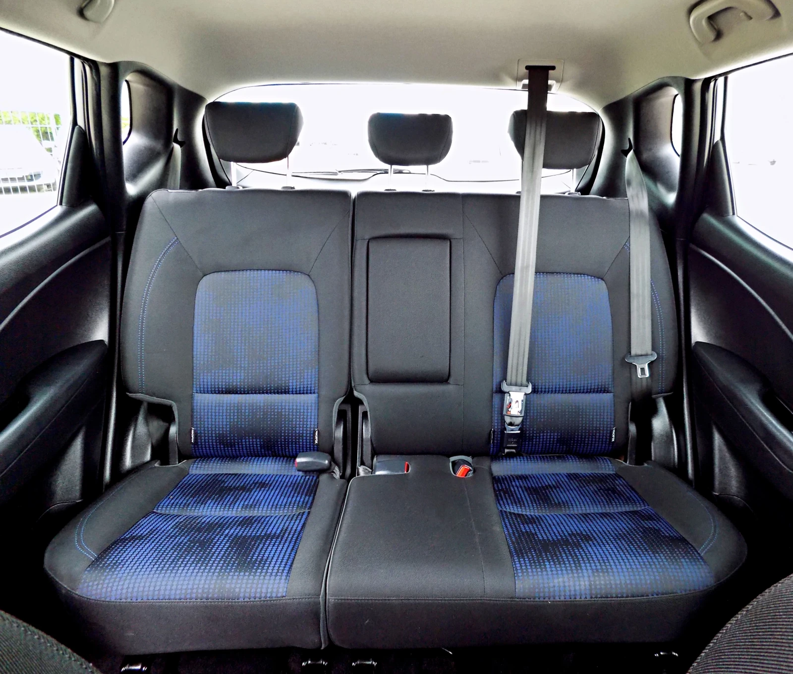 Hyundai Ix20 1.4CRDi/90/6��/�����������/������ ��/����. ������� | Mobile.bg � ����������� 10
