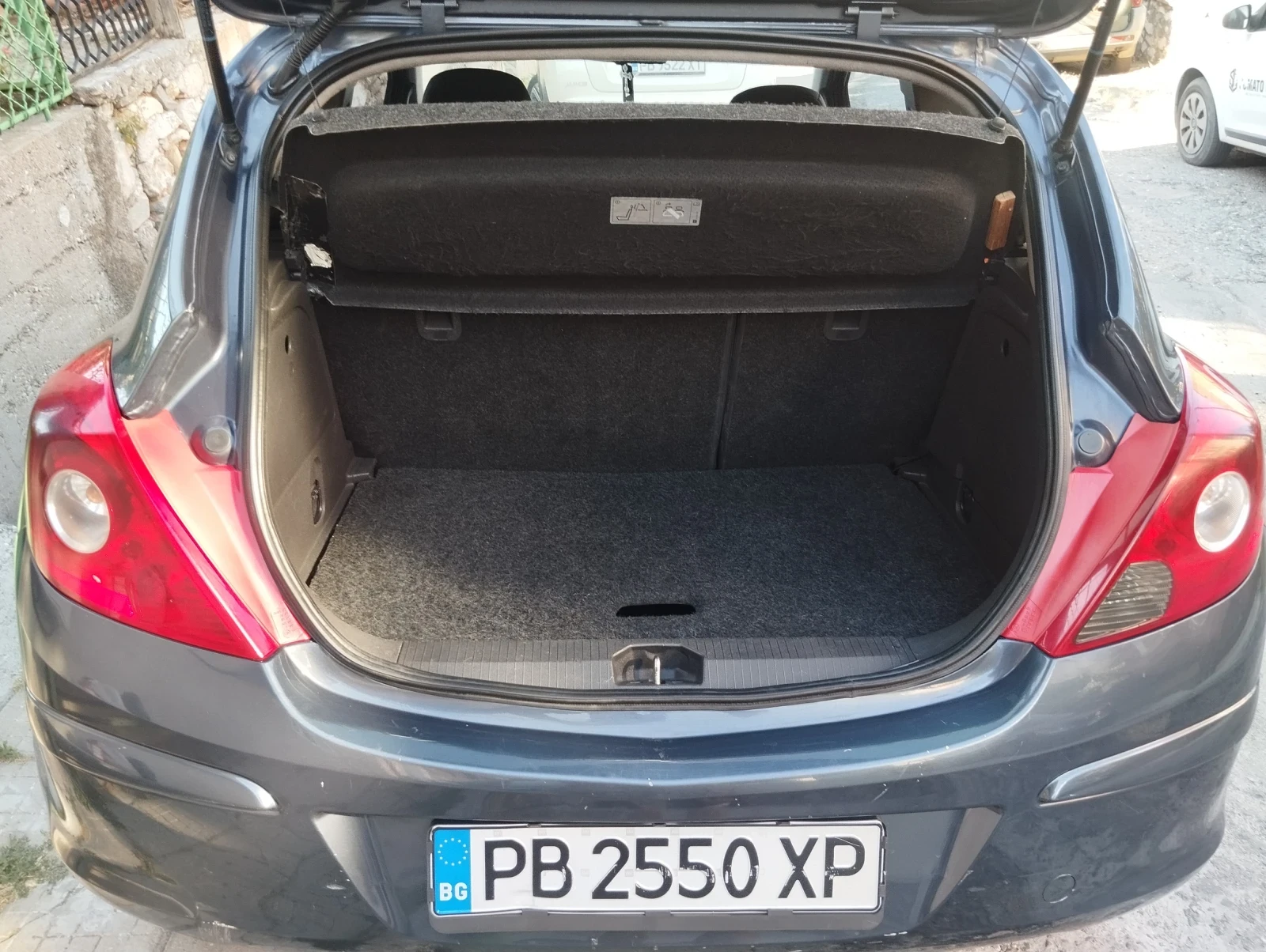 Opel Corsa 1.3 cdti, снимка 8 - Автомобили и джипове - 55667713