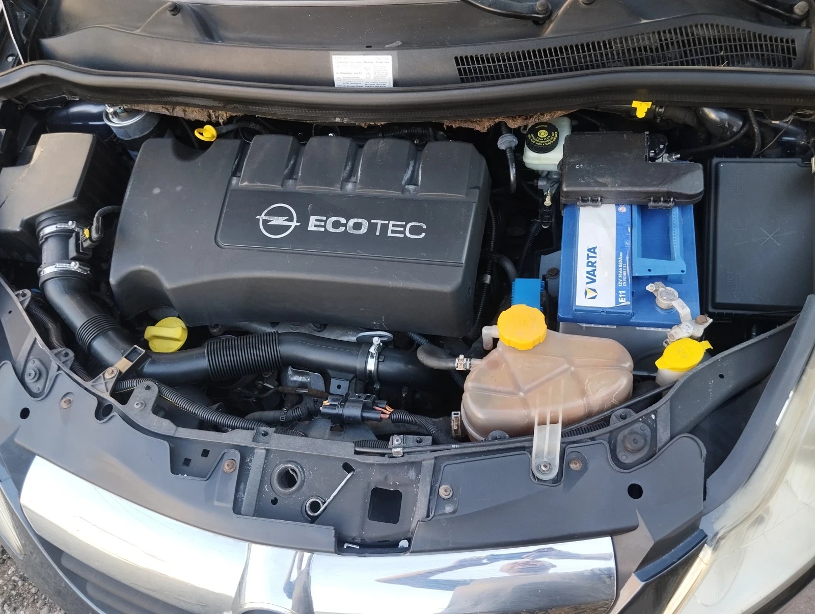 Opel Corsa 1.3 cdti, снимка 11 - Автомобили и джипове - 55667713