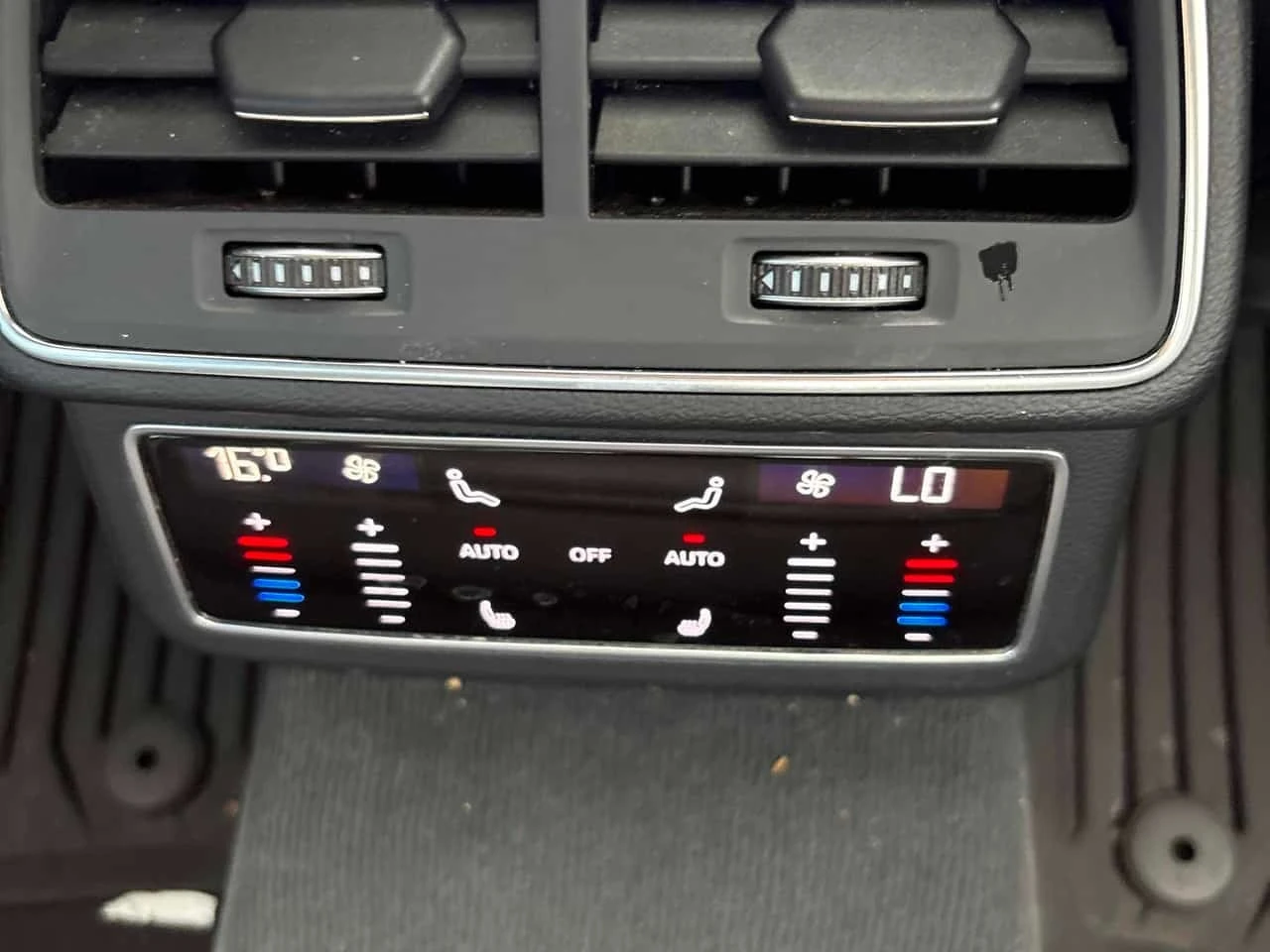 Audi S6 2.9 TFSI quattro  CARFAX, снимка 12 - Автомобили и джипове - 55737257