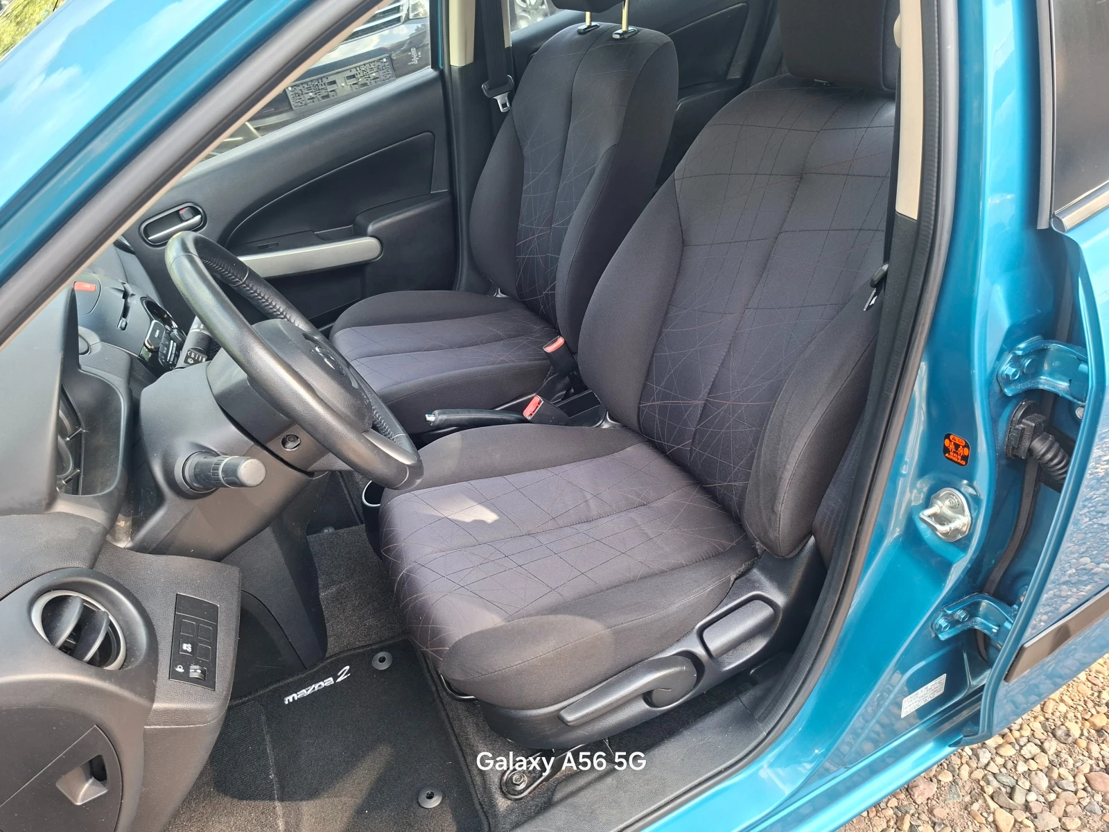 Mazda 2 1.3 Benzin 86кс. ЕВРО 5, снимка 6 - Автомобили и джипове - 55933802