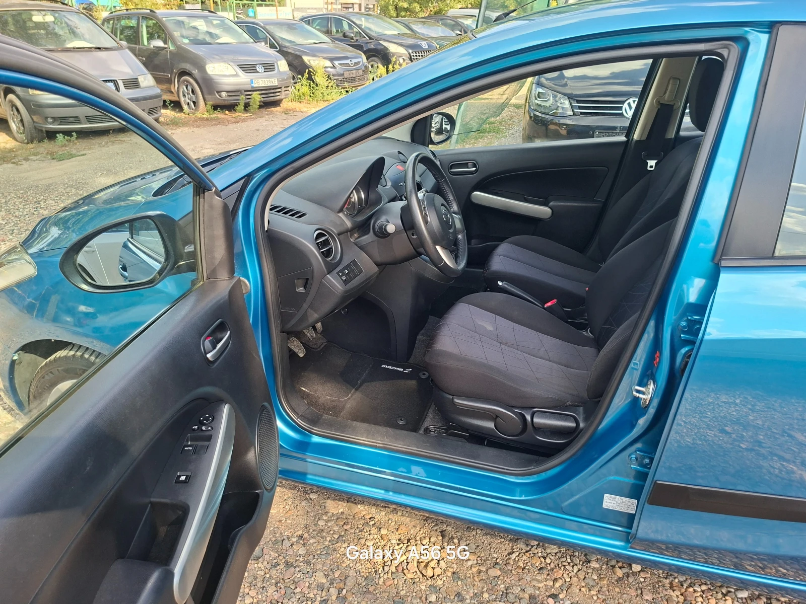 Mazda 2 1.3 Benzin 86кс. ЕВРО 5, снимка 5 - Автомобили и джипове - 55933802