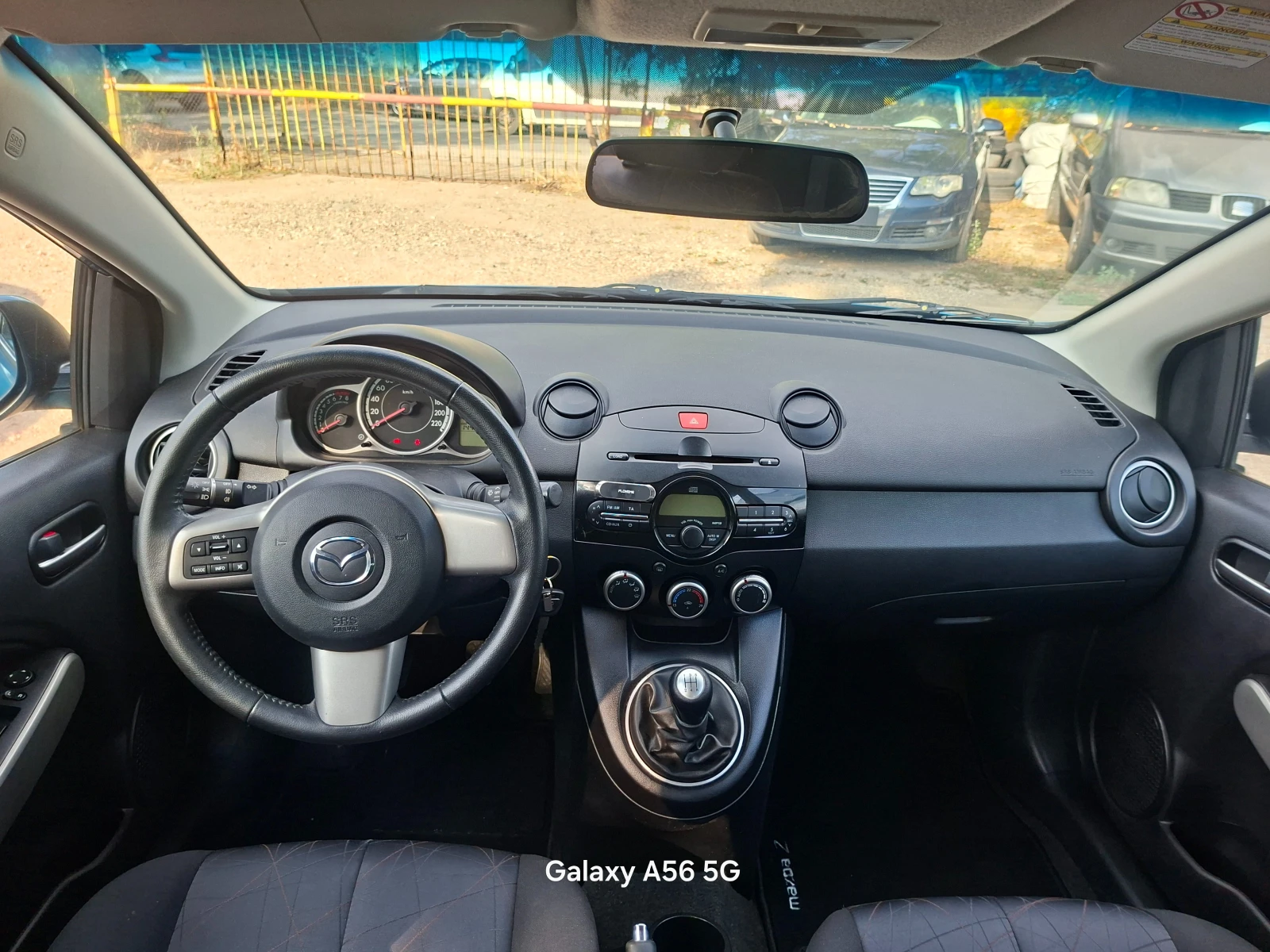 Mazda 2 1.3 Benzin 86кс. ЕВРО 5, снимка 9 - Автомобили и джипове - 55933802