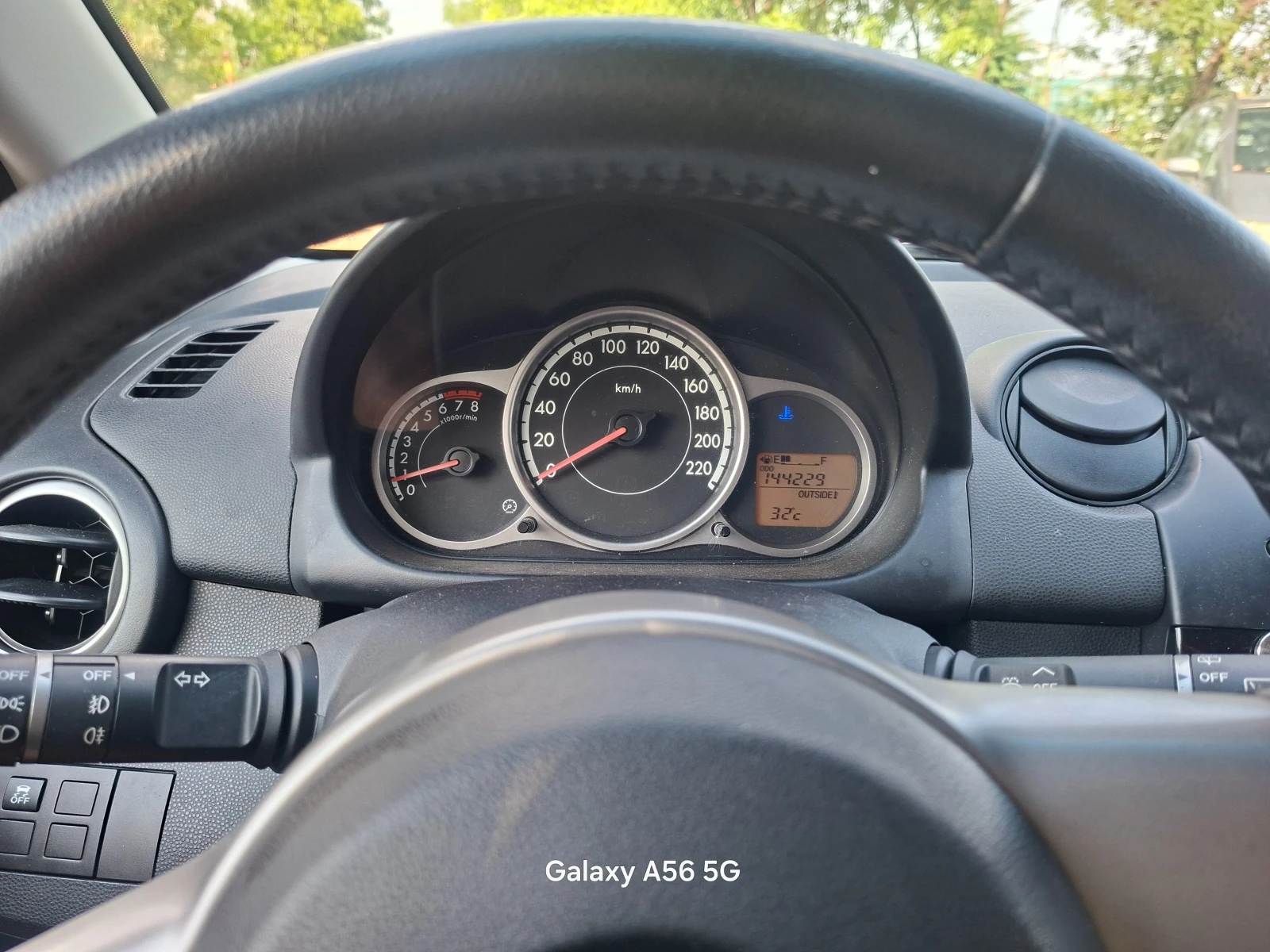 Mazda 2 1.3 Benzin 86кс. ЕВРО 5, снимка 12 - Автомобили и джипове - 55933802