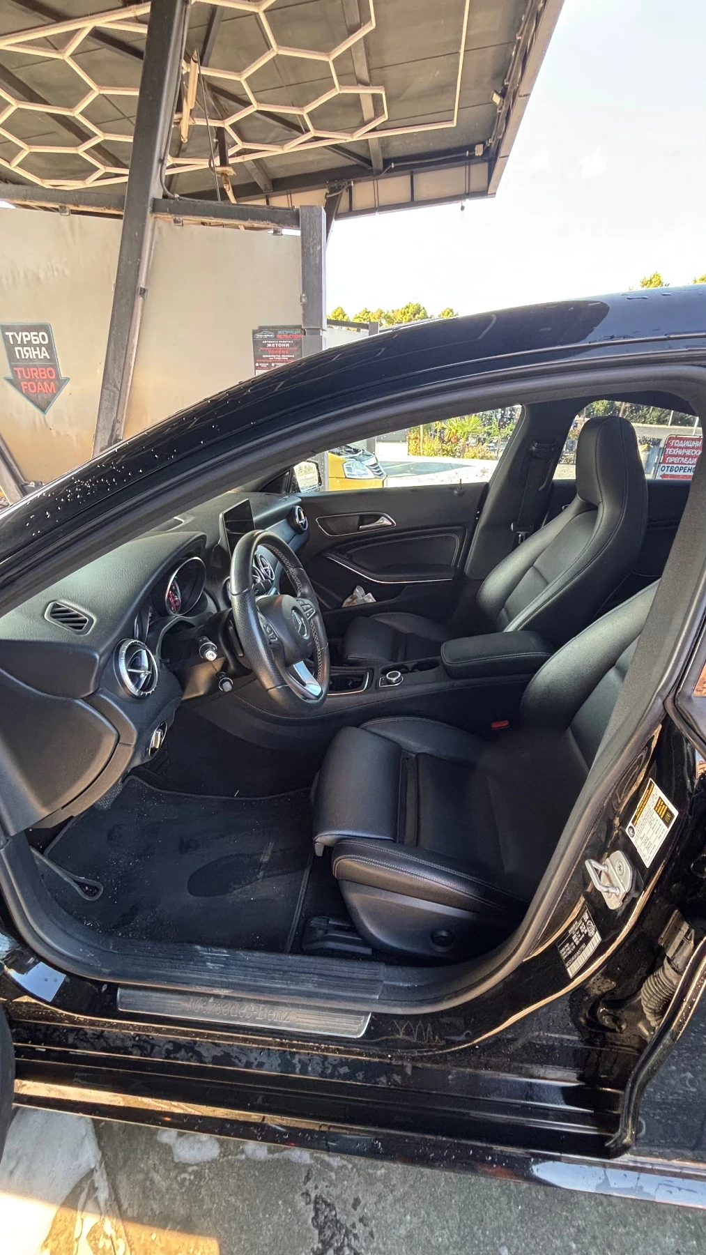 Mercedes-Benz CLA 250 4 Matic, снимка 10 - Автомобили и джипове - 55970081