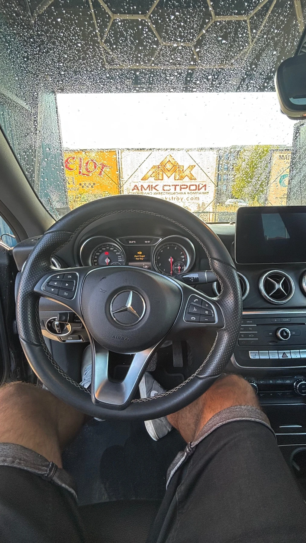 Mercedes-Benz CLA 250 4 Matic, снимка 11 - Автомобили и джипове - 55970081