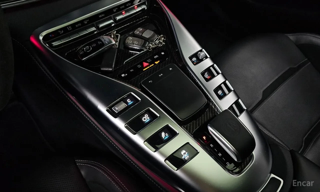 Mercedes-Benz AMG GT 43 AMG 4MATIC+ * ФИКСИРАНА ЦЕНА ДО БЪЛГАРИЯ* , снимка 10 - Автомобили и джипове - 56025178