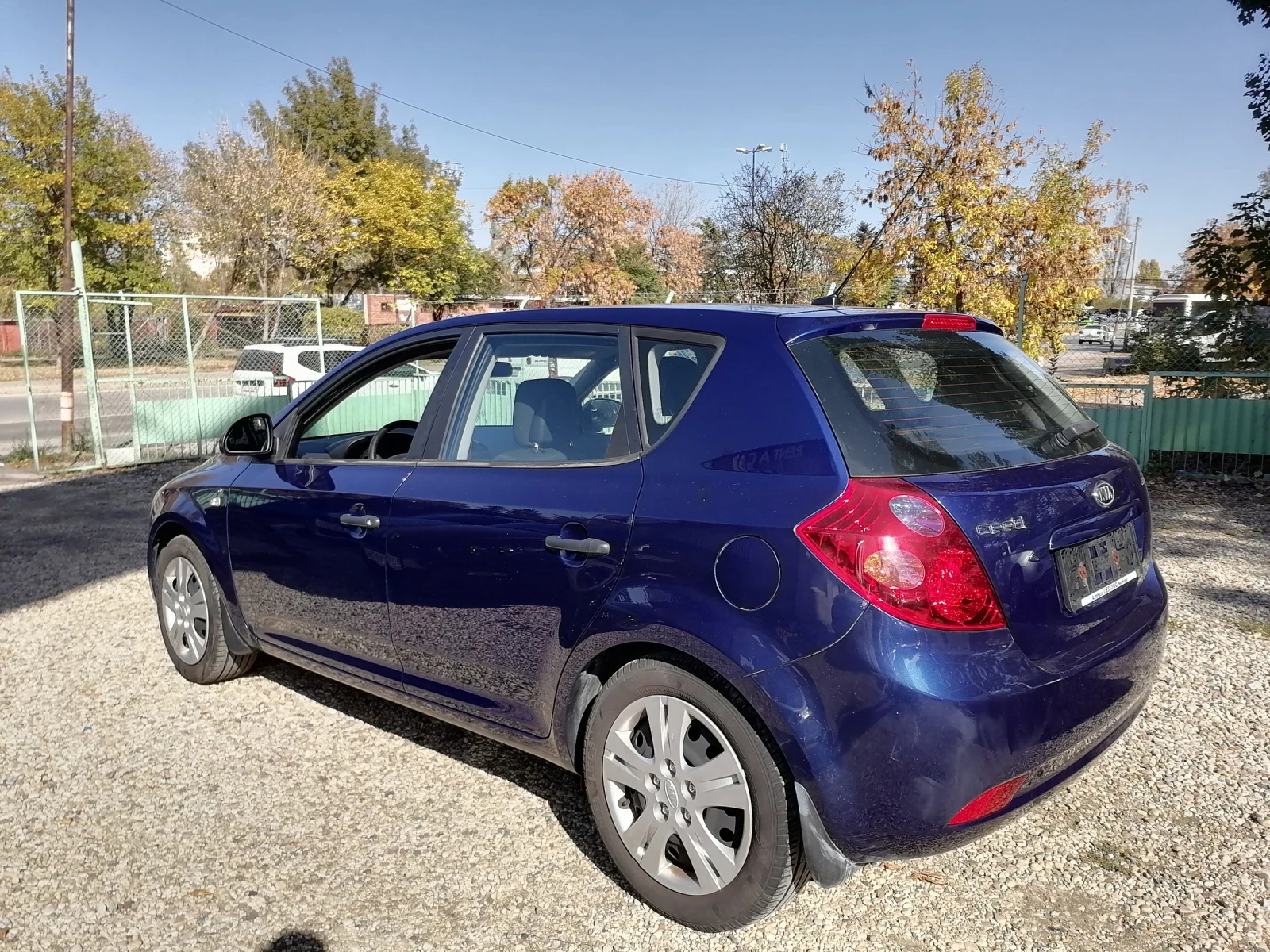 Kia Ceed 1.4i/105kc, климатик , снимка 6 - Автомобили и джипове - 56322330