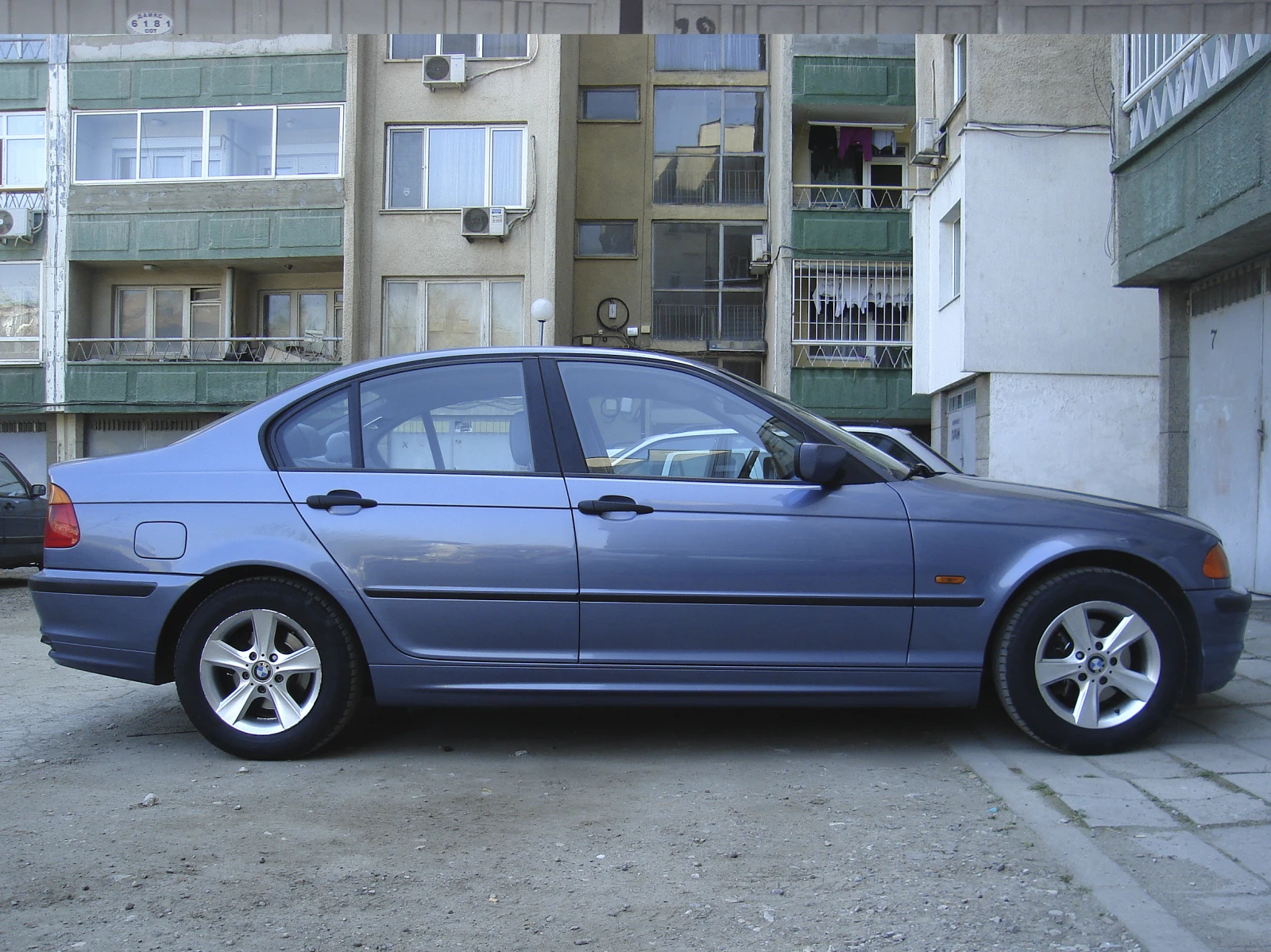 BMW 318 E46, снимка 3 - Автомобили и джипове - 56442392