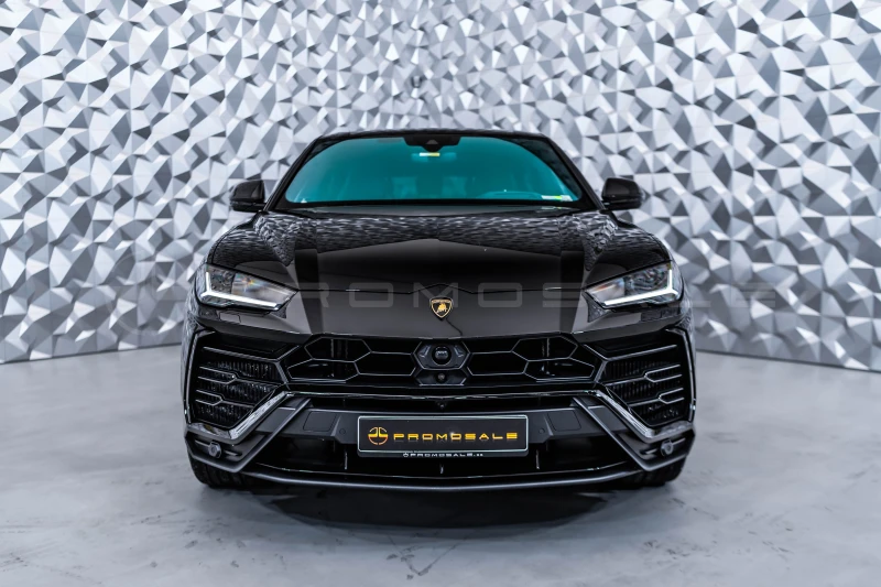 Lamborghini Urus Carbon* 22* Pano* B&O* TV, снимка 2 - Автомобили и джипове - 47812958