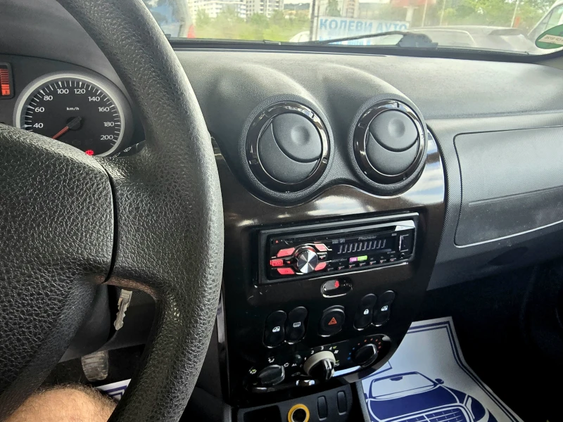 Dacia Duster 115хил.км/серв.книжкаПАРКТРОНИК, снимка 9 - Автомобили и джипове - 53336649