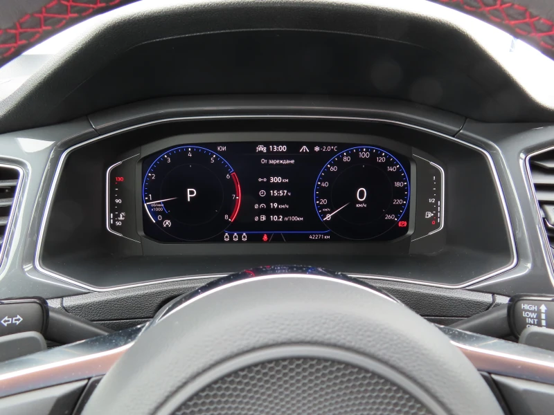 VW T-Roc Sport 1.5 TSI OPF DSG, снимка 15 - Автомобили и джипове - 53368600