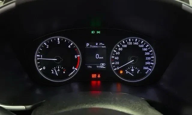 Hyundai Santa fe 2.0 2WD, снимка 12 - Автомобили и джипове - 53090927